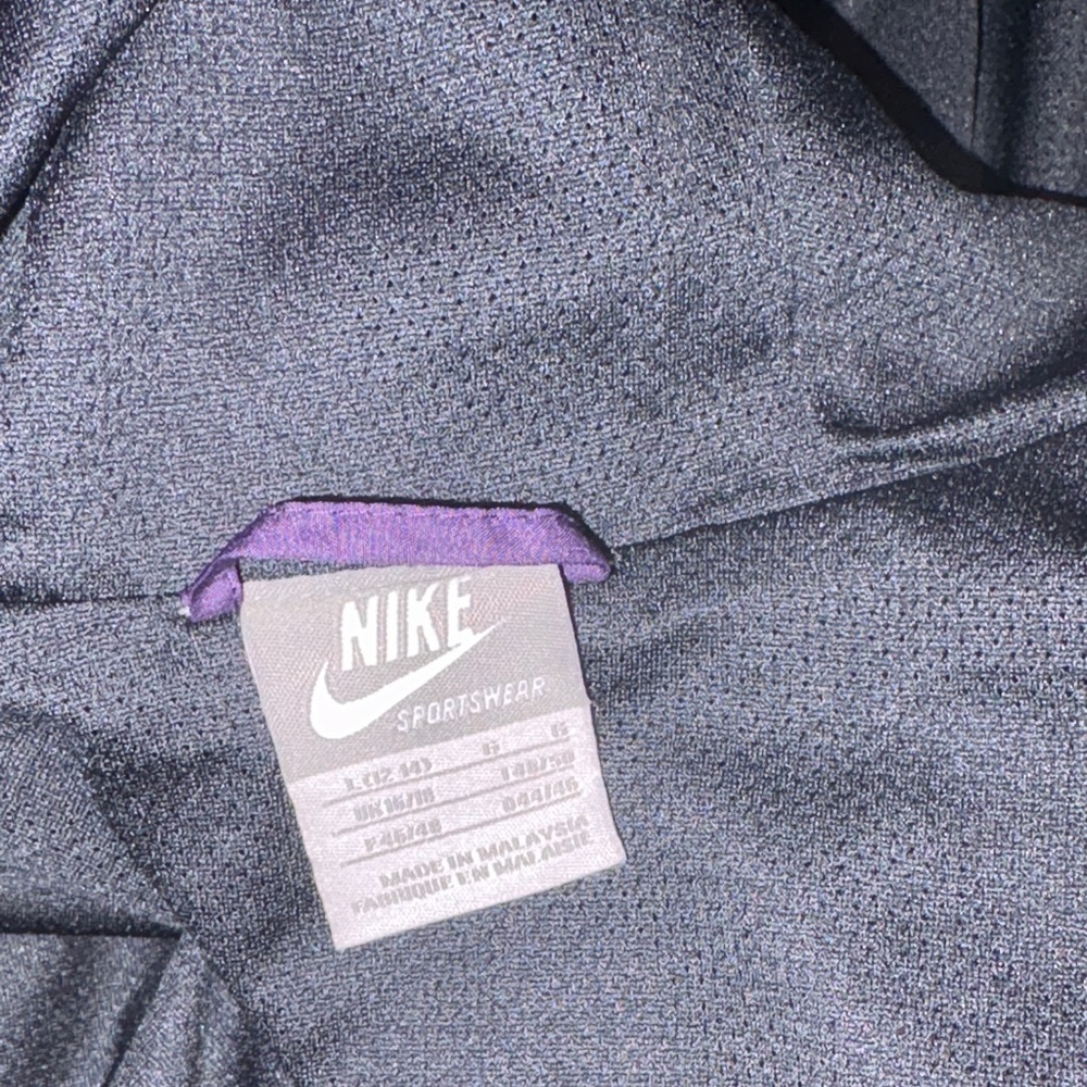 Nike Women's Purple hooded full zipper Windbreaker Jacket size L(12-14) - Picture 10 of 10